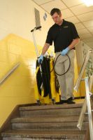 Cleaning staircases with NTC technology